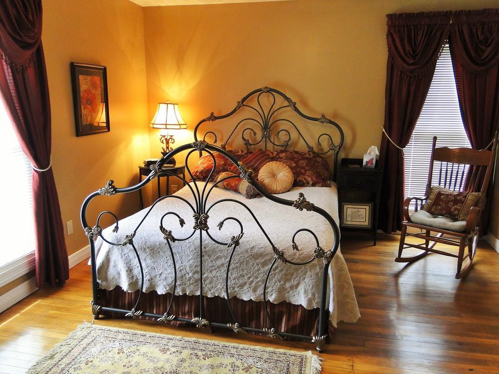 Loretto Hill House Bed And Breakfast מראה חיצוני תמונה