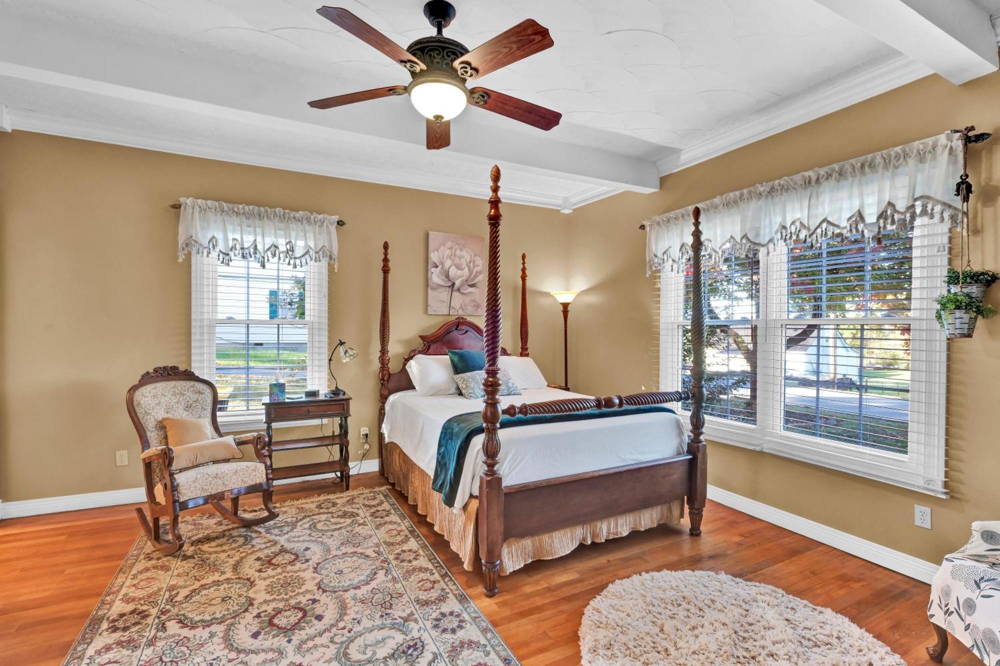 Loretto Hill House Bed And Breakfast מראה חיצוני תמונה