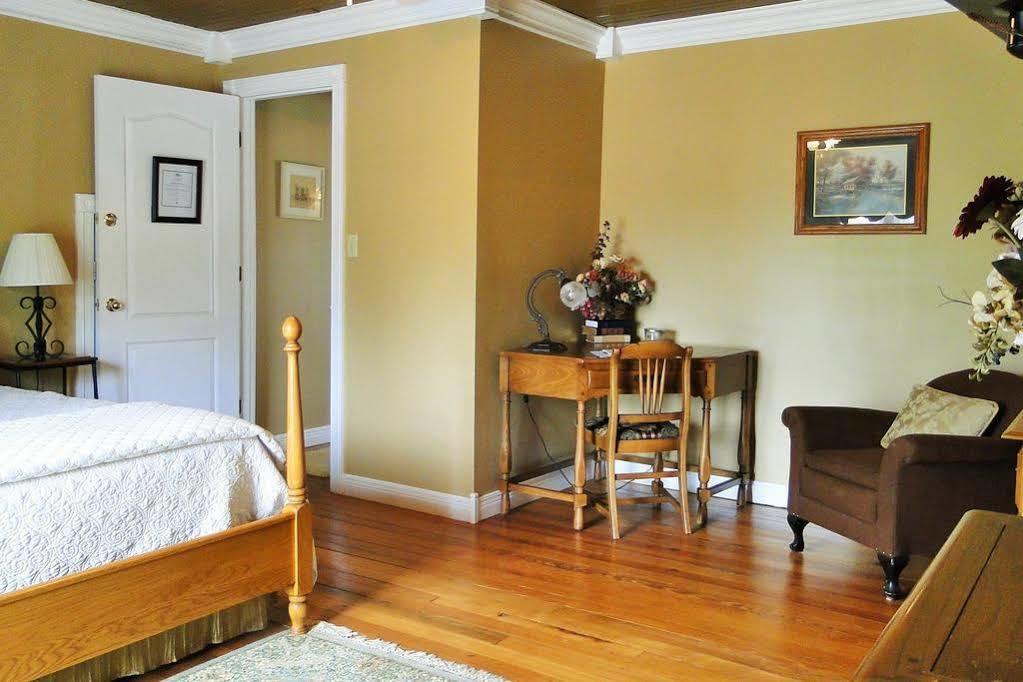 Loretto Hill House Bed And Breakfast מראה חיצוני תמונה